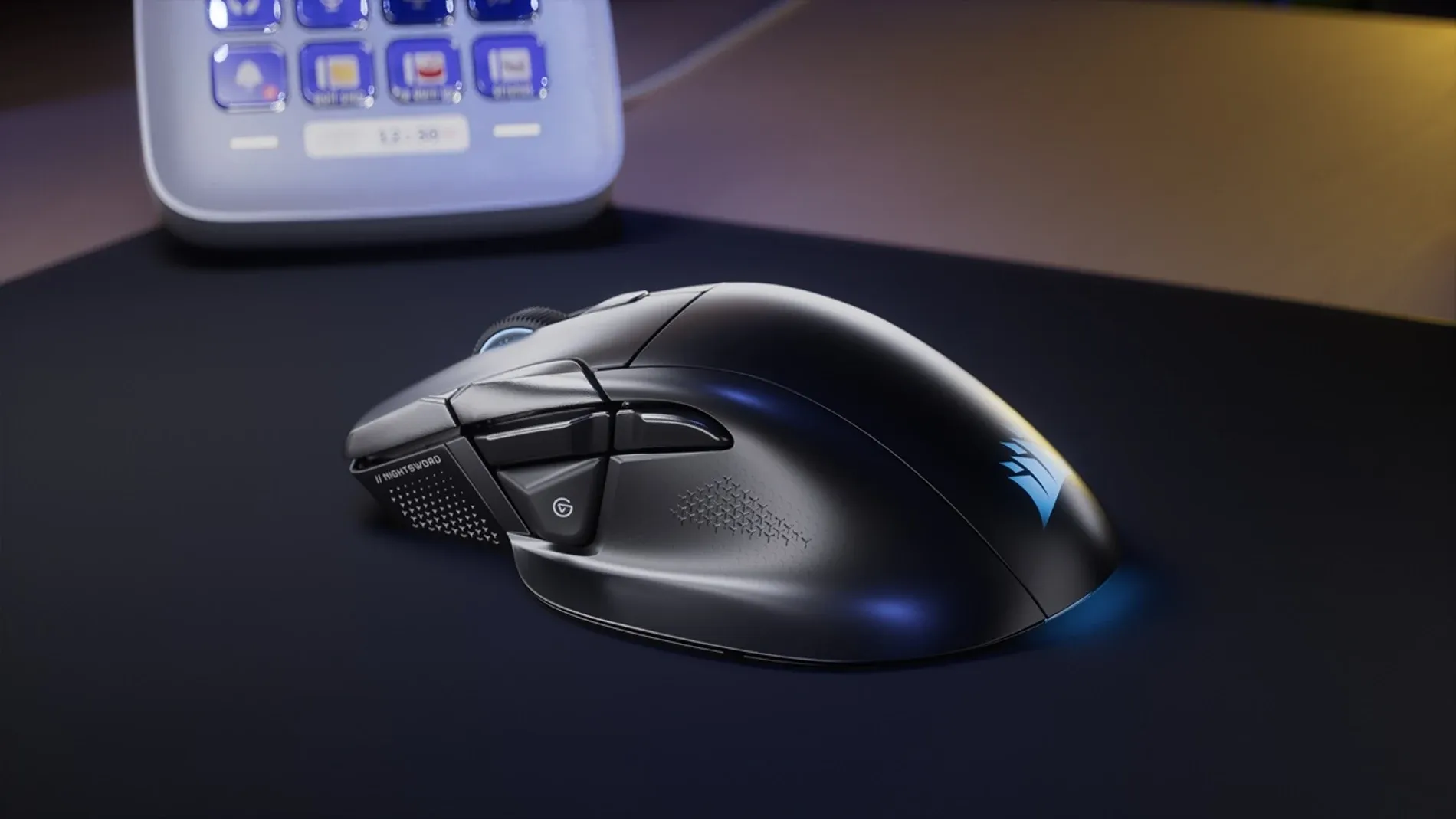 El Corsair NIGHTSWORD v2 Wireless SD: el ratón que te saca del apuro sin soltar la partida