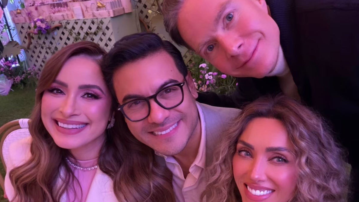 Carlos Rivera y Cynthia Rodríguez celebran el baby shower de María